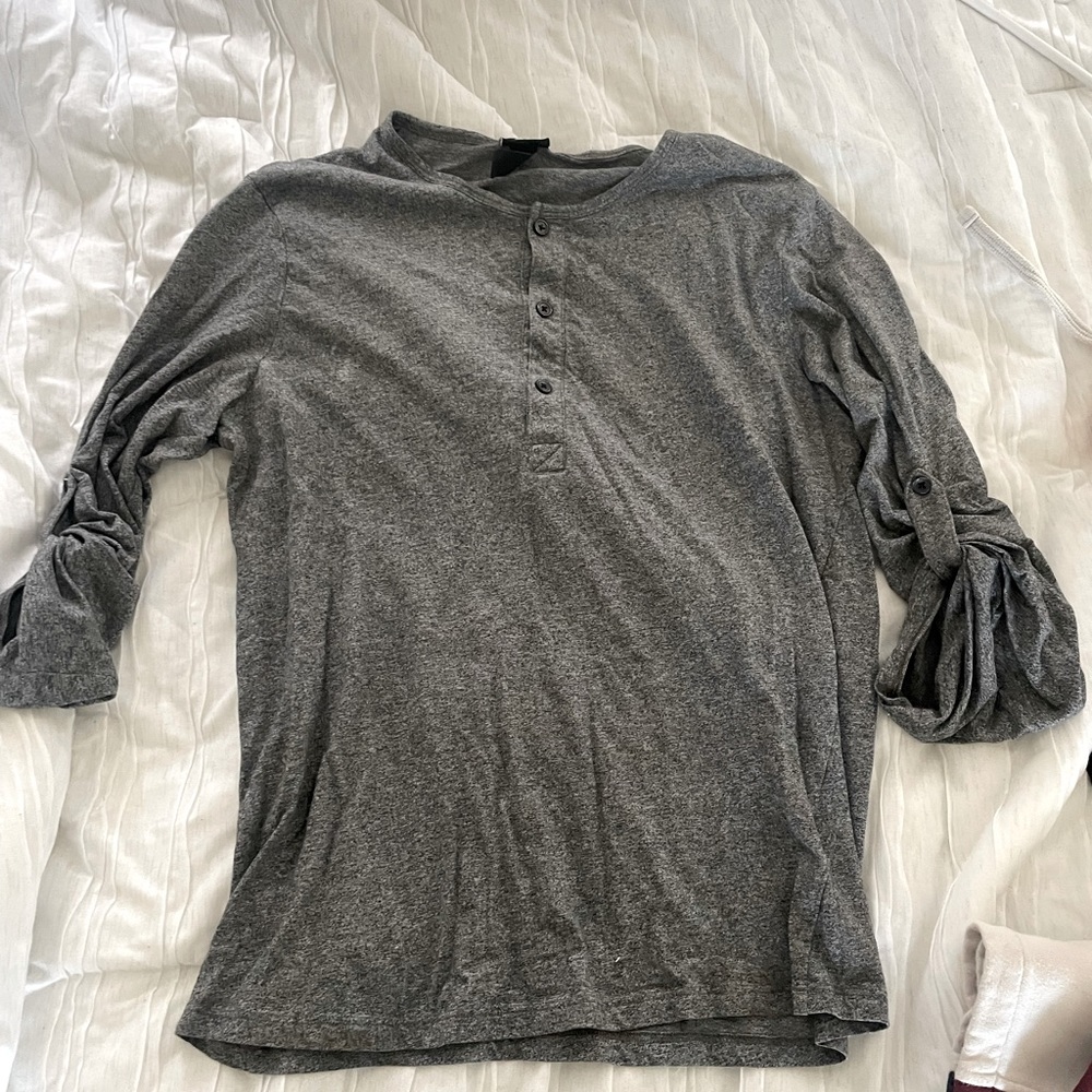 Men’s Henley rolled up tee